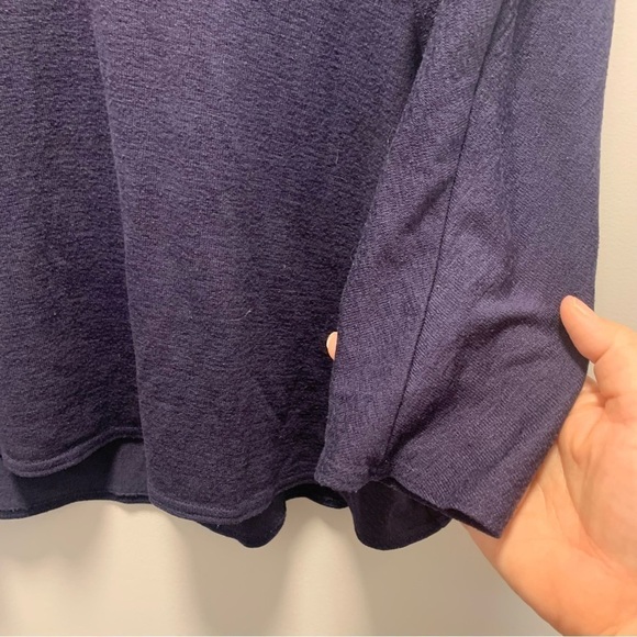 Aritzia Wilfred Free V Neck Sweater Lightweight Blue Rayon Blend - Picture 5 of 9